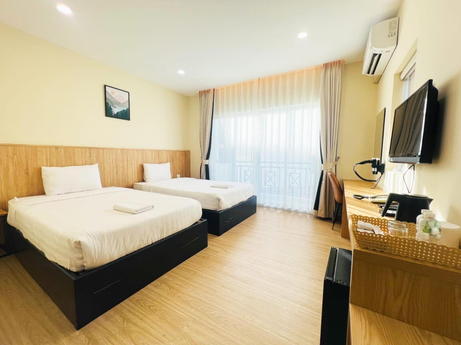 Douangchan Plaza Hotel Vientiane Bagian luar foto