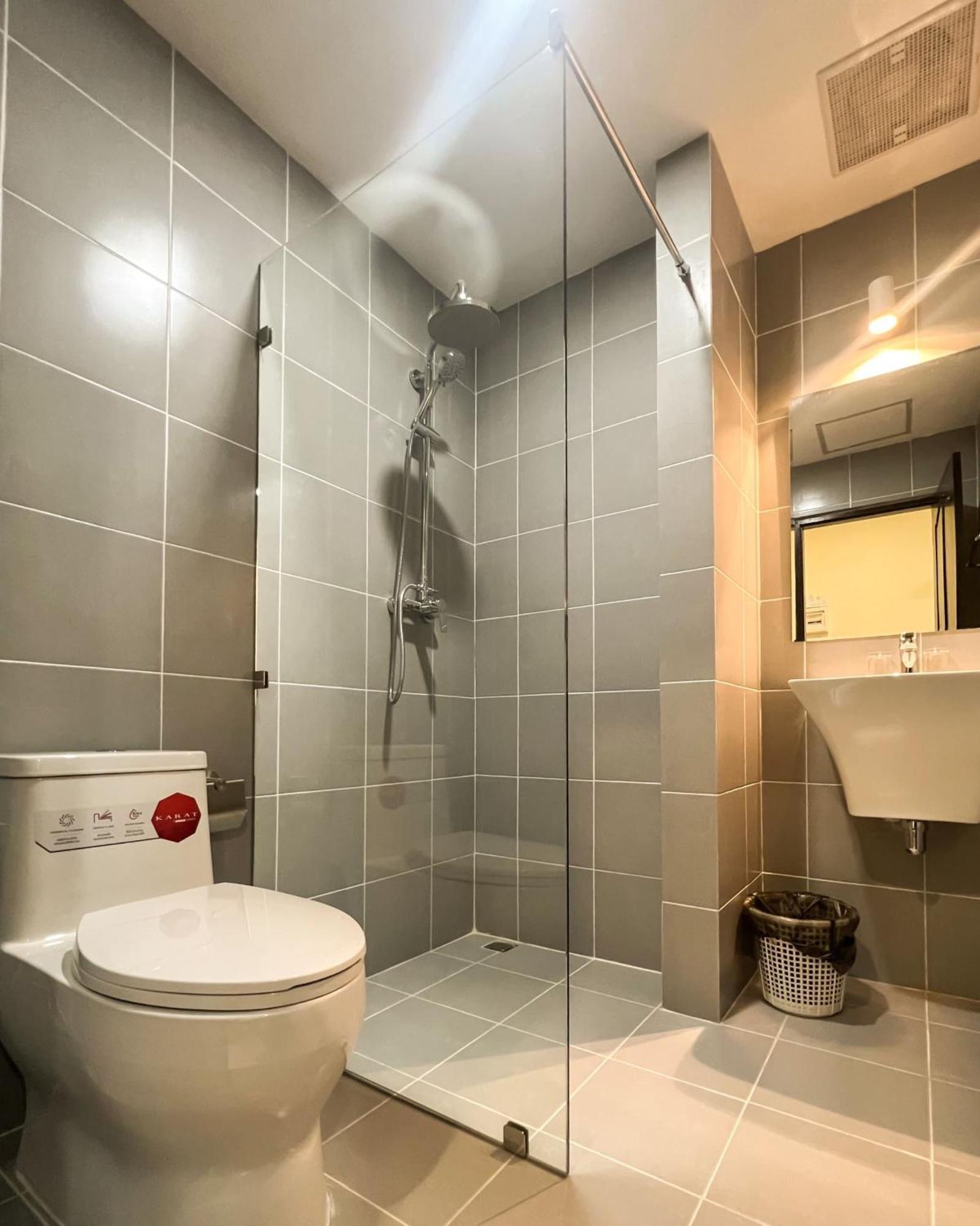 Douangchan Plaza Hotel Vientiane Bagian luar foto