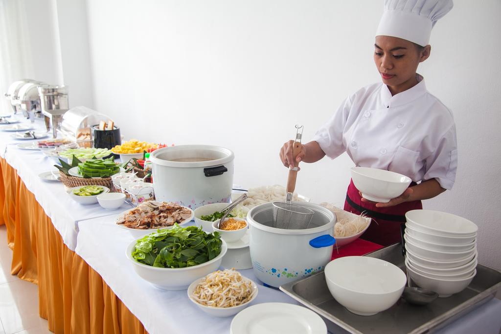 Douangchan Plaza Hotel Vientiane Bagian luar foto