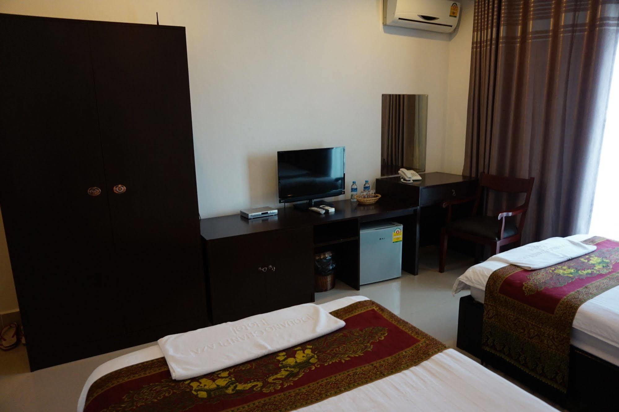Douangchan Plaza Hotel Vientiane Bagian luar foto